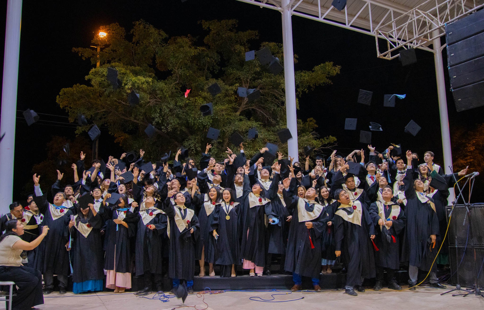 Universidad de Navojoa UNAV - becas - graduandos